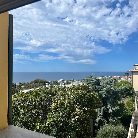 Sea-view With Private Parking! Your Choice شقة