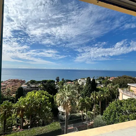 Апартаменти Sea-view With Private Parking! Your Choice