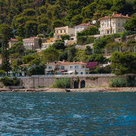 Sea-view With Private Parking! Your Choice Апартаменти *