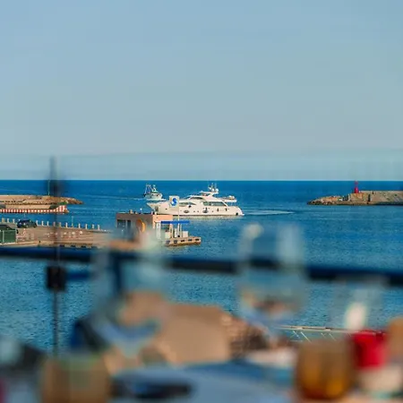 Sea-view With Private Parking! Your Choice