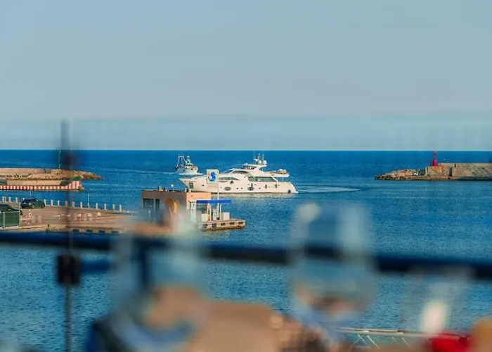 Sea-view With Private Parking! Your Choice